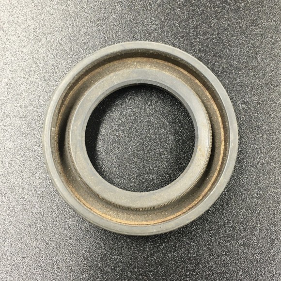 Сальник Yamaha (93102-26M27) (26x42x8) (Omax) Сальник Yamaha (93102-26M27) (26x42x8) (Omax)