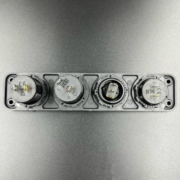 Панель управления (1 тумблер вкл/выкл, 2 USB, розетка 12V, вольтметр) (PREMARINE) Панель управления (1 тумблер вкл/выкл, 2 USB, розетка 12V, вольтметр) (PREMARINE)