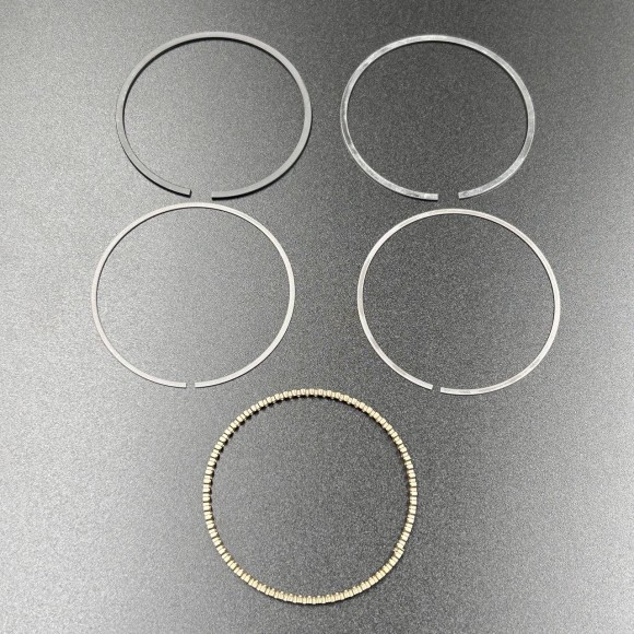 Кольца поршневые, комплект на один поршень Suzuki DF4-6(A) (STD) (Kacawa) Кольца поршневые, комплект на один поршень Suzuki DF4-6(A) (STD) (Kacawa)