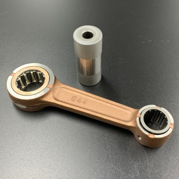 Шатунный комплект Suzuki DT40-65 (12161-94400) (Omax) Шатунный комплект Suzuki DT40-65 (12161-94400) (Omax)