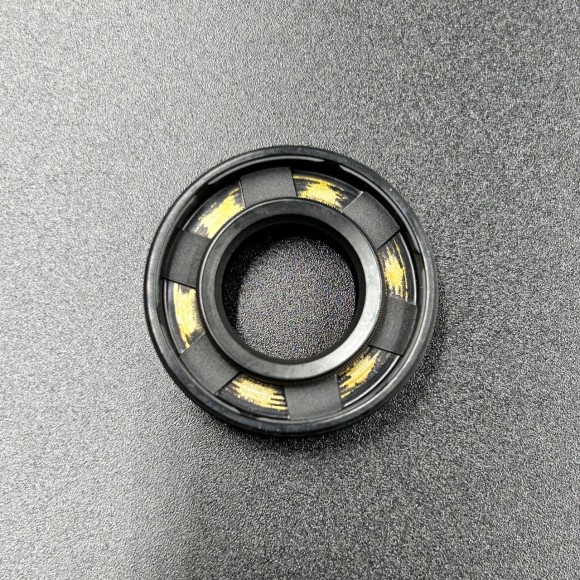 Сальник Tohatsu (332-60111-0) (17x33x9.5) (Osaka) Сальник Tohatsu (332-60111-0) (17x33x9.5) (Osaka)