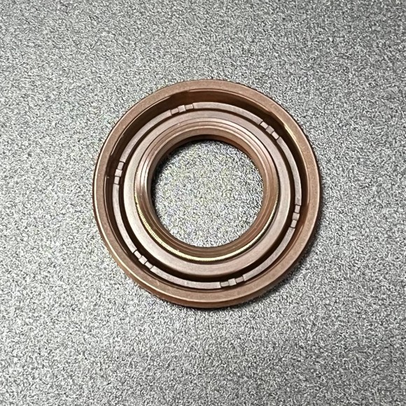 Сальник Yamaha (93110-16004-00) (16x30x6) (Yamaha)