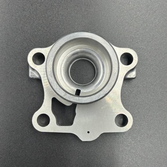 Основание помпы охлаждения Yamaha 30-70 (Osaka) Основание помпы охлаждения Yamaha 30-70 (Osaka)