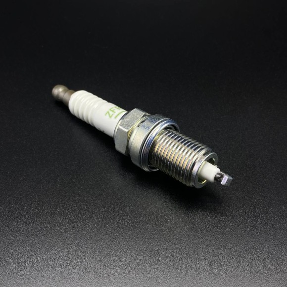 Свеча зажигания NGK ZFR5F @4 (8M0176692) (MERCURY) Свеча зажигания NGK ZFR5F @4 (8M0176692) (MERCURY)