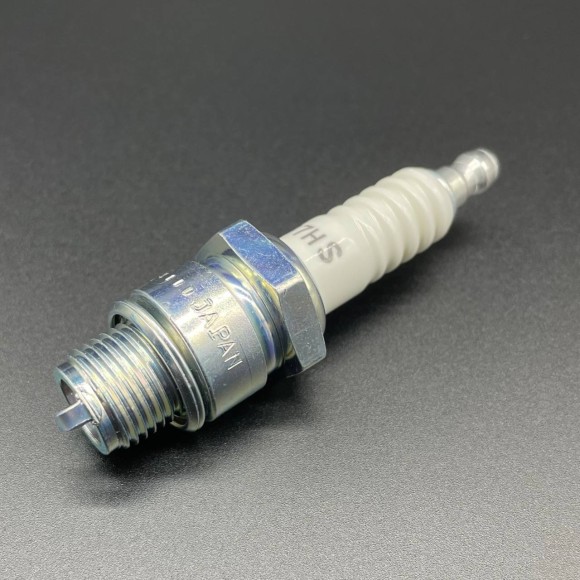 Свеча зажигания 5110 B7HS (NGK)