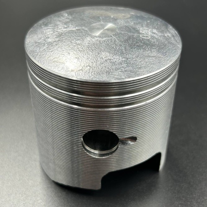 Поршневой комплект Suzuki DT9.9-15 (0.50mm) 1.50MM (12110-93120-0.50) (Omax)