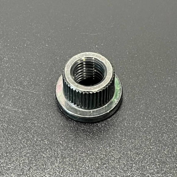 Гайка крепления крышки трансмиссии Yamaha VK10 (YAMAHA) Гайка крепления крышки трансмиссии Yamaha VK10 (YAMAHA)