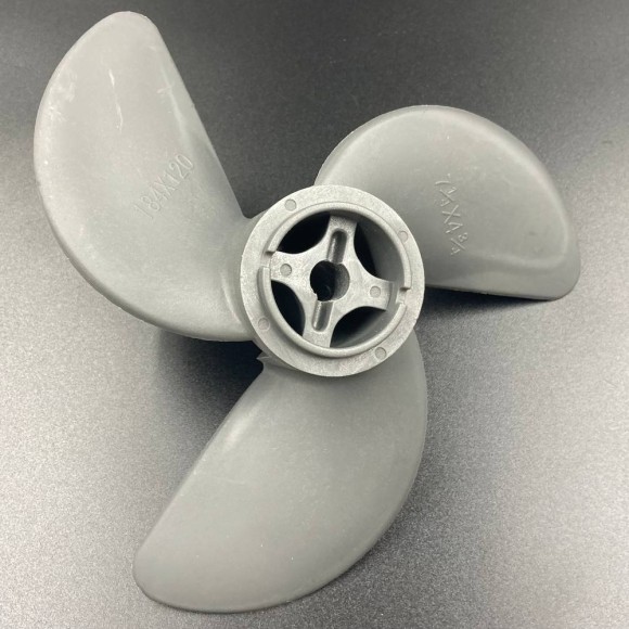 Гребной винт Honda BF2 (3x7-1/4x4-3/4)