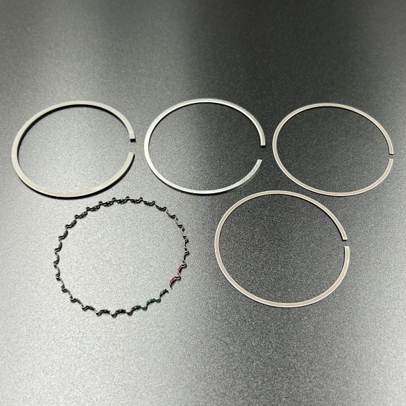 Кольца поршневые, комплект на один поршень Yamaha F9.9-15 (STD) (Yamaha) Кольца поршневые, комплект на один поршень Yamaha F9.9-15 (STD) (Yamaha)