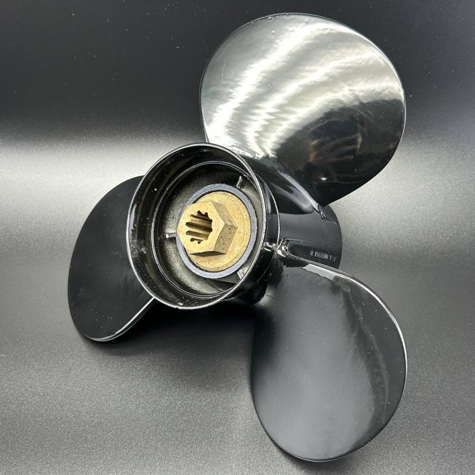 Гребной винт Mercury 25-70 (3x10-3/8x9-1/2) Black Max (Mercury)
