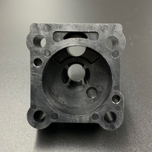 Корпус помпы охлаждения Yamaha 6-8 (6N0-G4311-00) (Yamaha)