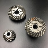 Шестерни редуктора Suzuki DF150-175 (Комплект) (57300-96810) (Suzuki) Шестерни редуктора Suzuki DF150-175 (Комплект) (57300-96810) (Suzuki)