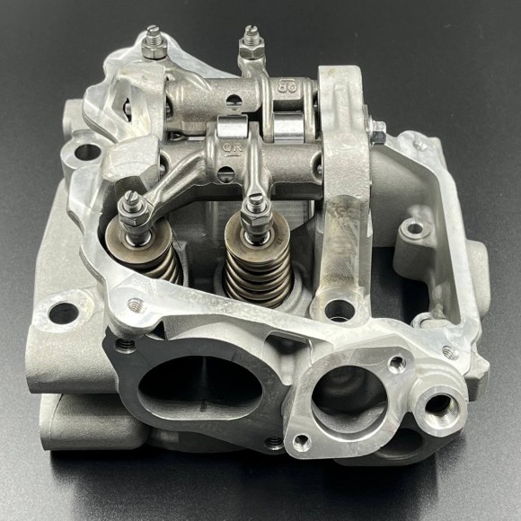 Головка блока цилиндра квадроцикла BRP Can-Am 1000 Outlander Commander Maverick (ZIBO) Головка блока цилиндра квадроцикла BRP Can-Am 1000 Outlander Commander Maverick (ZIBO)