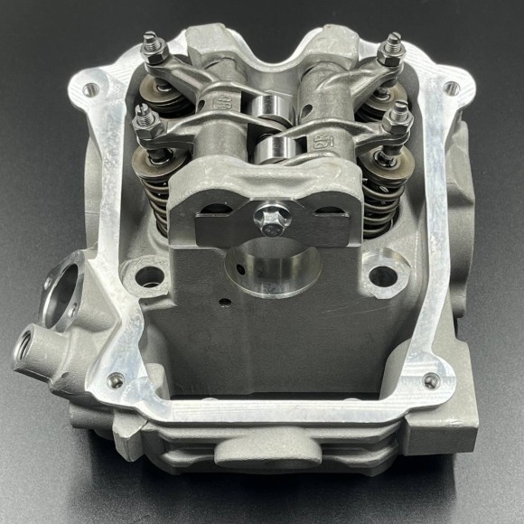 Головка блока цилиндра квадроцикла BRP Can-Am 1000 Outlander Commander Maverick (ZIBO) Головка блока цилиндра квадроцикла BRP Can-Am 1000 Outlander Commander Maverick (ZIBO)