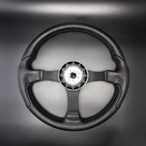 Рулевое колесо Mercury Nisida B/S 13.8 IN (350 mm) Рулевое колесо Mercury Nisida B/S 13.8 IN (350 mm)