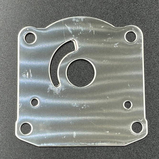 Пластина помпы охлаждения Yamaha 25-30, F20-25 (Omax)