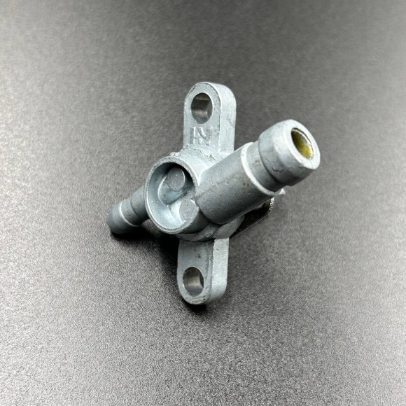 Топливный кран Yamaha 2 (БЕЗ ФЛАЖКА) (PREMARINE) Топливный кран Yamaha 2 (БЕЗ ФЛАЖКА) (PREMARINE)