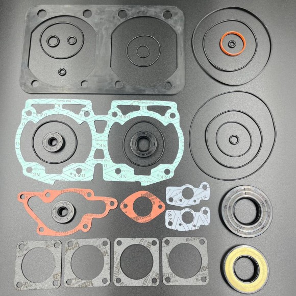 Ремкомплект двигателя SKI-DOO 583 (96-99)(420995878) (KINETIX) Ремкомплект двигателя SKI-DOO 583 (96-99)(420995878) (KINETIX)