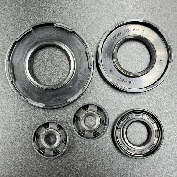 Ремкомплект двигателя SKI-DOO 583 (96-99)(420995878) (KINETIX) Ремкомплект двигателя SKI-DOO 583 (96-99)(420995878) (KINETIX)