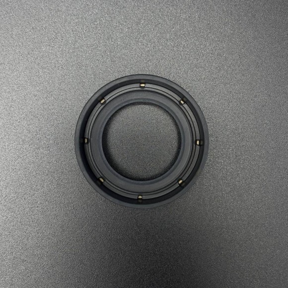 Сальник помпы MERCRUISER D2.8/3.0/3.6/4.2L; CMD 2.8/4.2L (26-816818) (Quicksilver)