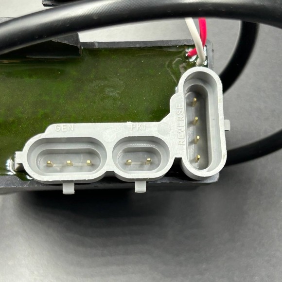 Коммутатор BRP 550 (512060324) (KINETIX) Коммутатор BRP 550 (512060324) (KINETIX)