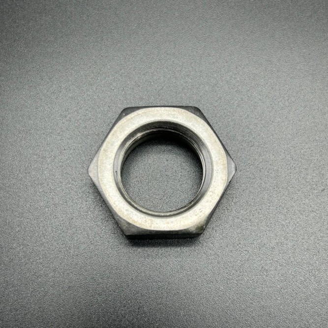 Гайка стальная диам. 23 мм NUT (Quicksilver)
