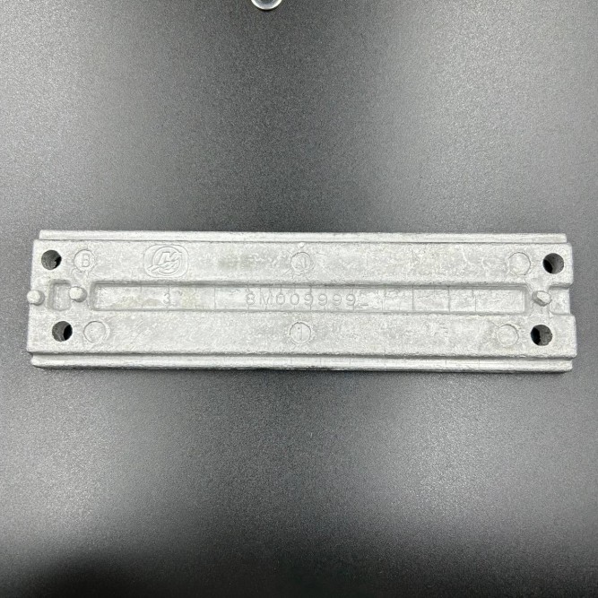 Анод подвески алюминиевый Mercury (818298A1; 818298T1; 818298Q1) (Quicksilver)