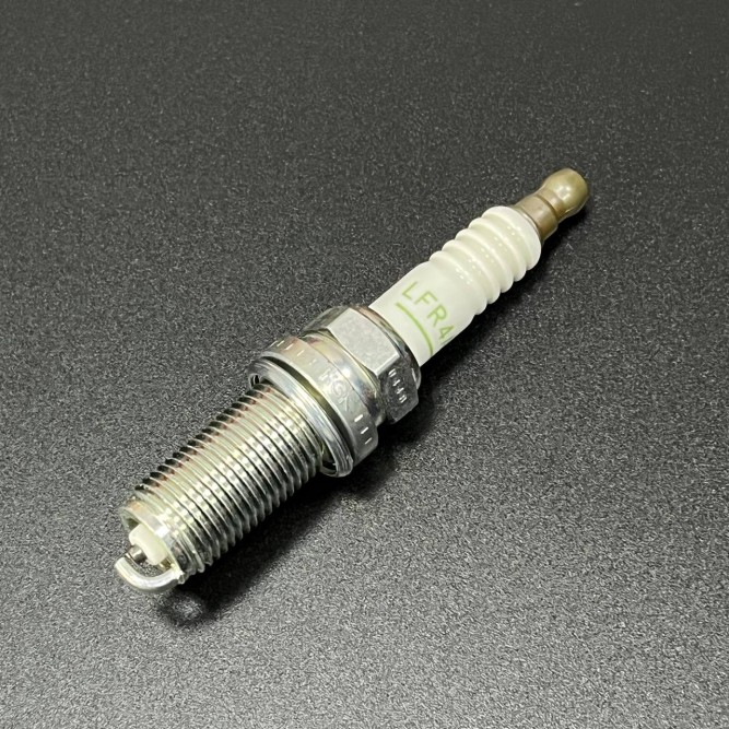 Свеча зажигания PLUG LFR4A-E@4  (Quicksilver)