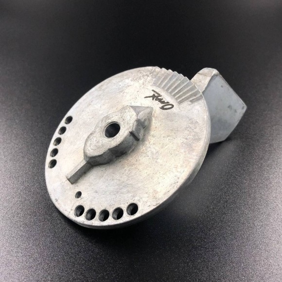 Анод редуктора Suzuki DF60-140, DF40-140(A) (Алюминиевый) (Omax) Анод редуктора Suzuki DF60-140, DF40-140(A) (Алюминиевый) (Omax)