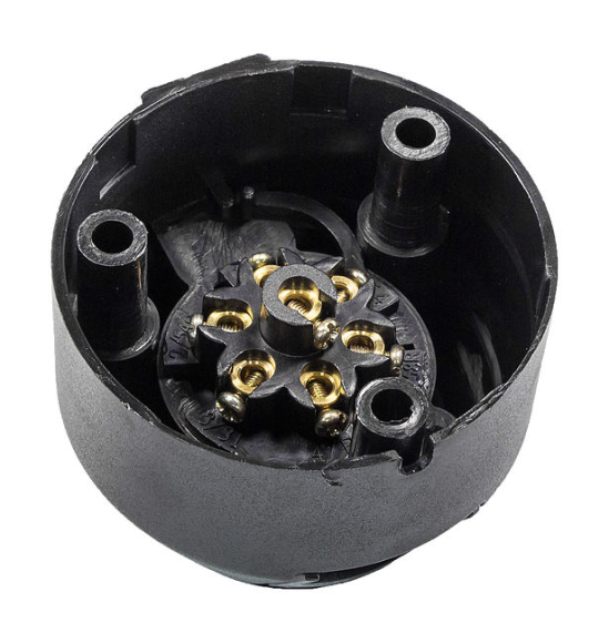 Розетка для прицепа, пластиковая Розетка для прицепа, пластиковая