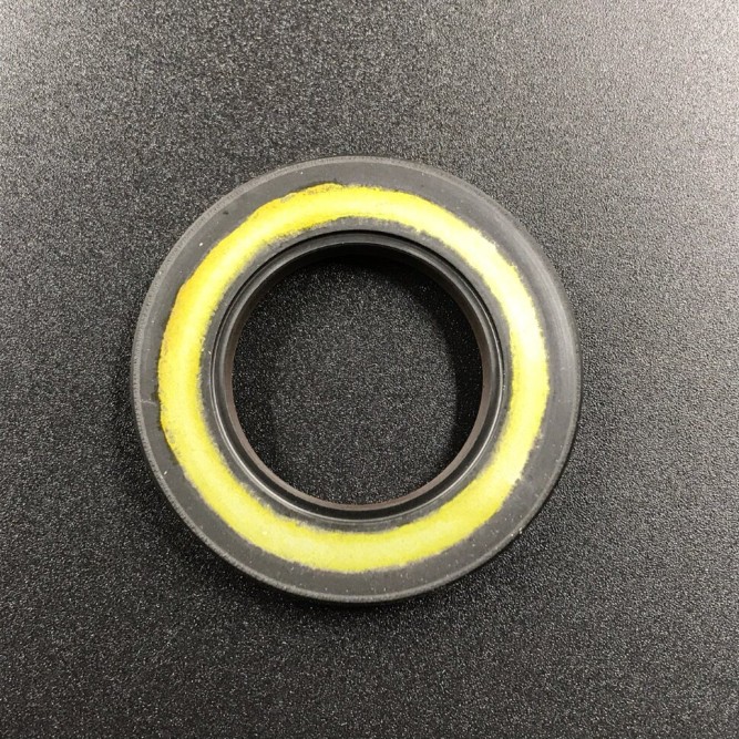 Сальник коленвала Yamaha 93102-28135