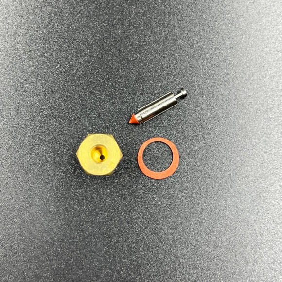 Игла поплавковой камеры карбюратора Yamaha 8-15 (в сборе) (Omax) Игла поплавковой камеры карбюратора Yamaha 8-15 (в сборе) (Omax)