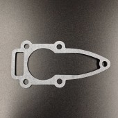 Прокладка под основание помпы охлаждения Tohatsu 8-9.8, MFS8-9.8 (27-8M0072139) (Tohatsu) Прокладка под основание помпы охлаждения Tohatsu 8-9.8, MFS8-9.8 (27-8M0072139) (Tohatsu)