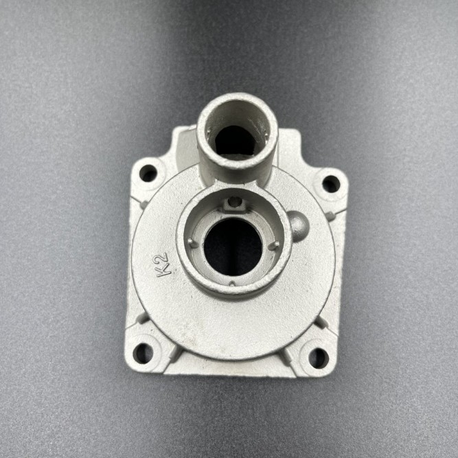 Корпус помпы охлаждения Suzuki DT20-40, DF40-50 (17411-94421; 17410-94431) (KACAWA)