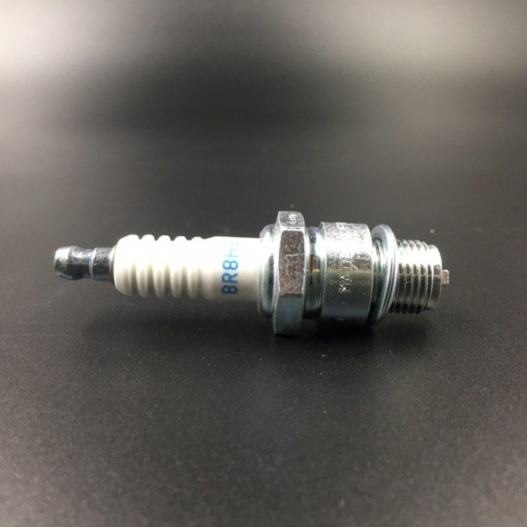 Свеча зажигания 7204 BR8HS-10 (NGK)