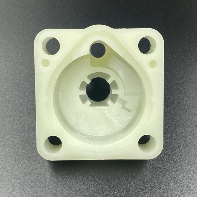Корпус помпы охлаждения Yamaha F9.9-20 (Yamaha)