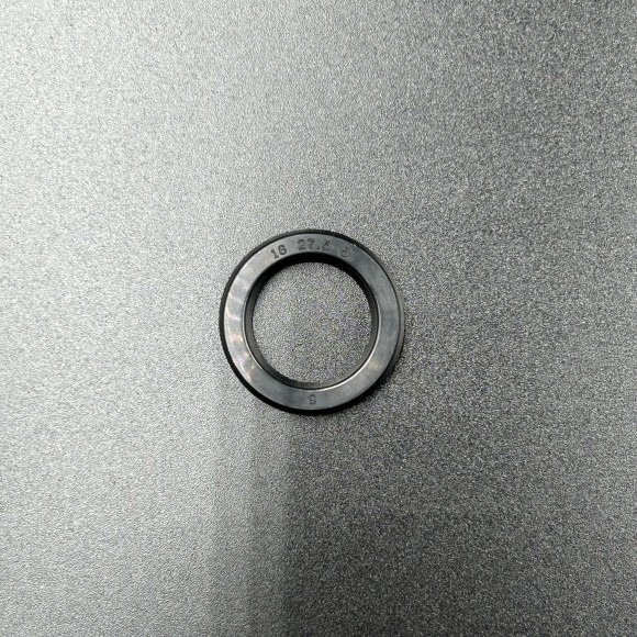 Уплотнение штока гидроподъемника Yamaha 115-250, F95-275 (64E-4384J-00) (Kacawa) Уплотнение штока гидроподъемника Yamaha 115-250, F95-275 (64E-4384J-00) (Kacawa)