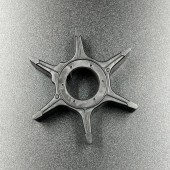 Крыльчатка помпы охлаждения Suzuki DT25-30, DF25-30(A) (c 2014 г.в.) (Omax) Крыльчатка помпы охлаждения Suzuki DT25-30, DF25-30(A) (c 2014 г.в.) (Omax)