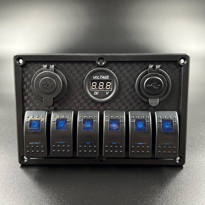 Панель управления (6 тумблеров вкл/выкл, 2 USB, розетка 12V, вольтметр) (PREMARINE)