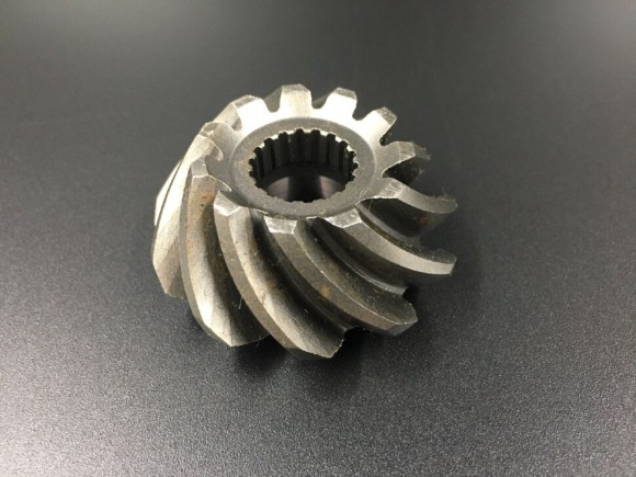 Шестерня вертикального вала (Пиньон) Suzuki DT40 (57311-94402) (Omax)