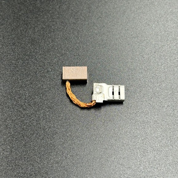 Щетка мотора гидравлики Yamaha F40-60 (Yamaha)