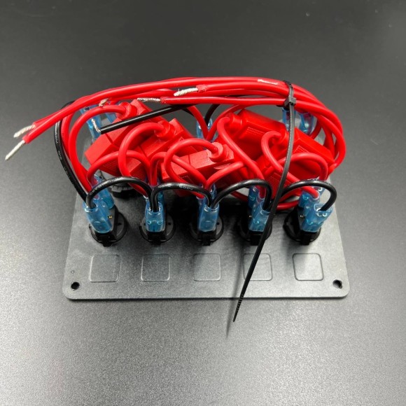 Панель управления(5 тумблеров вкл/выкл, вольтметр, прикуриватель, USB)(PREMARINE)