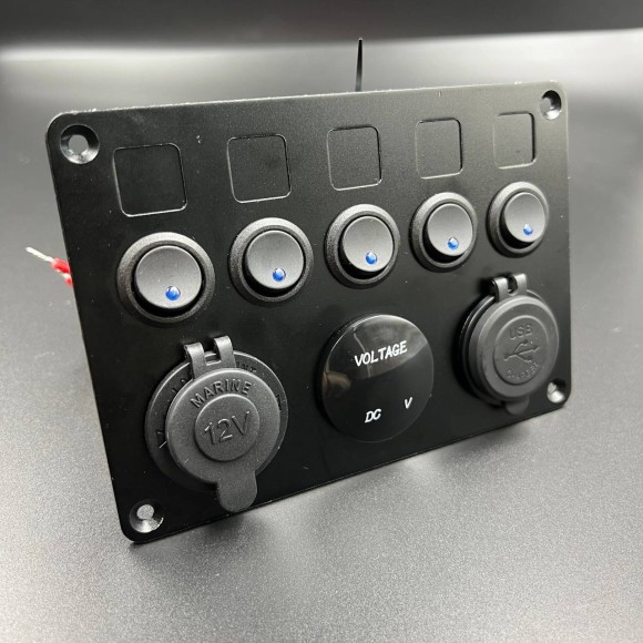 Панель управления(5 тумблеров вкл/выкл, вольтметр, прикуриватель, USB)(PREMARINE)