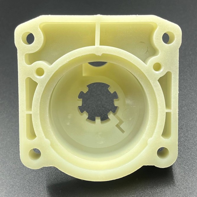 Корпус помпы охлаждения Yamaha 25-30 (YUELANG)
