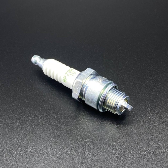 Свеча зажигания NGK BPZ8HN-10@10 (Quicksilver) 816837Q