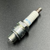 Свеча зажигания NGK B7HS-10 (YUELANG)