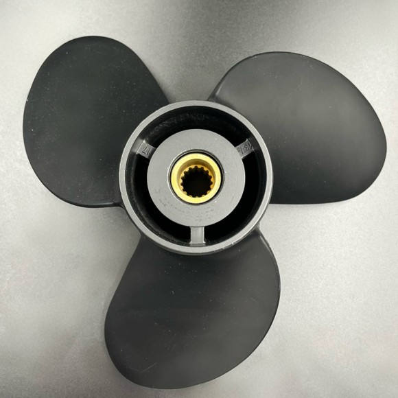 Гребной винт Suzuki DT75-DT140, DF60-DF70 (3x13-1/4x17) (УЦЕНКА, НЕТ КОРОБКИ)