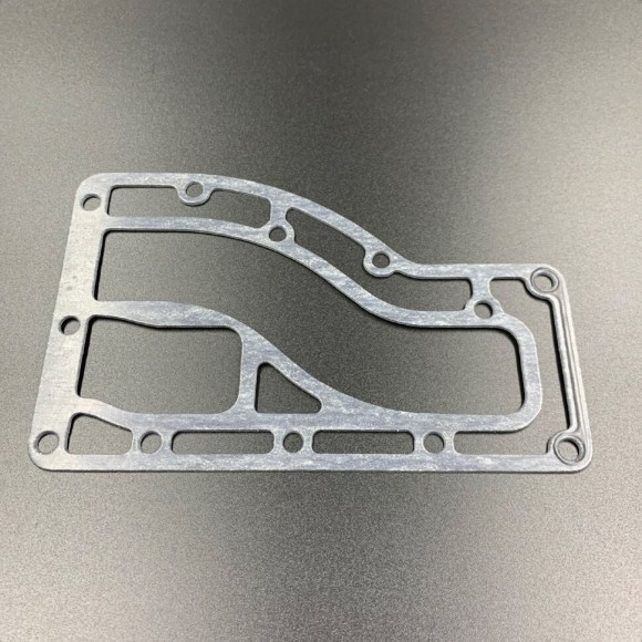 Прокладка выхлопного коллектора Suzuki 14151-96311 Прокладка выхлопного коллектора Suzuki 14151-96311