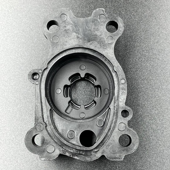 Корпус помпы охлаждения Yamaha 40-50, F40-60 (Yamaha)