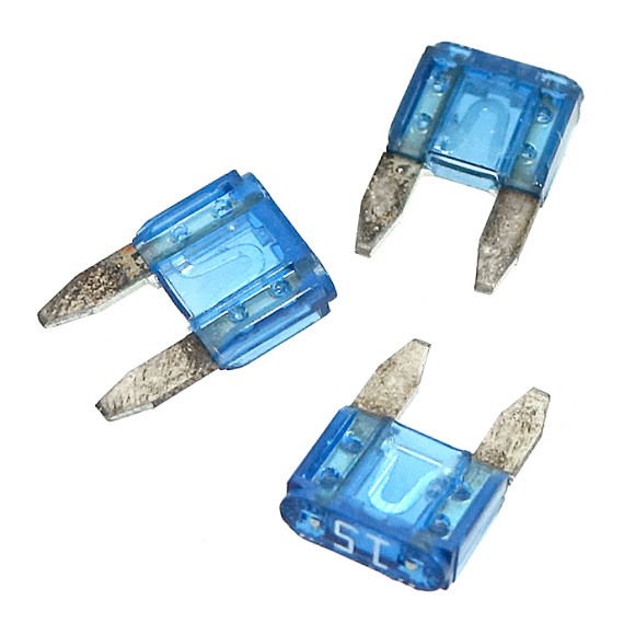 Предохранитель мини 15А (3шт) Предохранитель мини 15А (3шт)